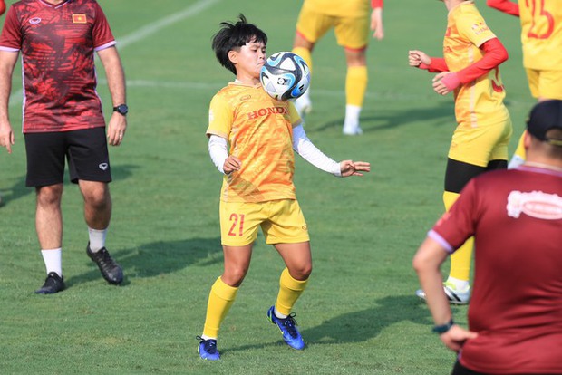 Tiền đạo ĐT nữ Việt Nam: Giành 1 điểm ở World Cup 2023 đã rất quý giá - Ảnh 1.