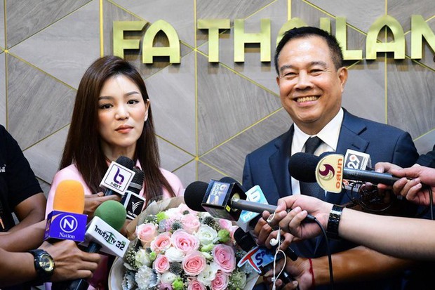 Madam Pang tranh cử chủ tịch LĐBĐ Thái Lan? - Ảnh 2.