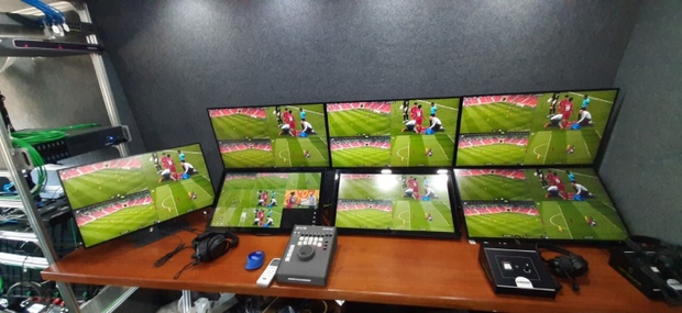 VAR có thể xuất hiện ngay tại V-League 2023 - Ảnh 1.