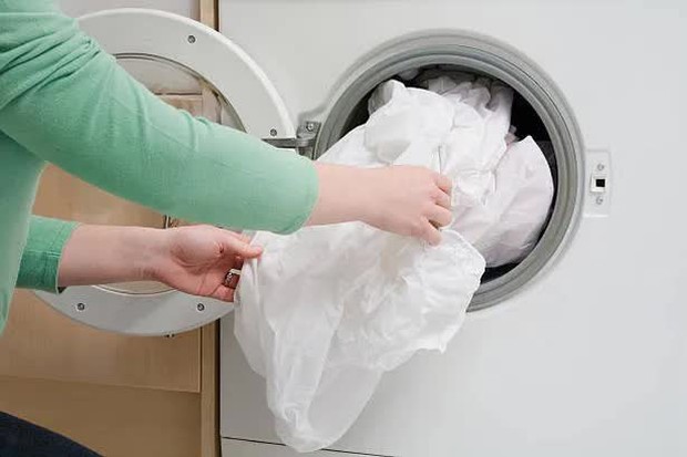 5 mẹo hay giúp bạn sử dụng máy giặt tiết kiệm điện nhất có thể - Ảnh 2.