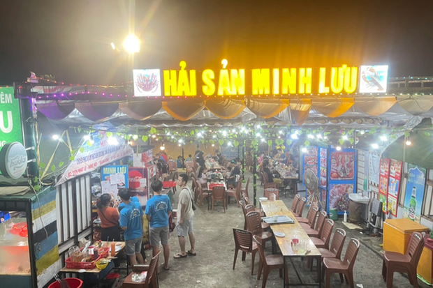 Đoàn du khách đến từ Hà Nội ăn hải sản hết 2,6 triệu đồng quên trả tiền - Ảnh 1. Đoàn du khách đến từ Hà Nội ăn hải sản hết 2,6 triệu đồng quên trả tiền - Ảnh 1.