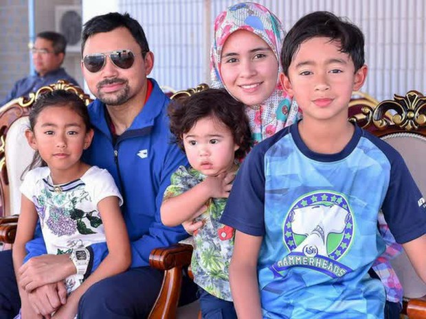 Nàng dâu đẹp tựa tiên nữ của Hoàng gia Brunei: Từ thường dân bỗng thành vợ Thái tử sau đám cưới 5,7 triệu đô - Ảnh 4. Nàng dâu đẹp tựa tiên nữ của Hoàng gia Brunei: Từ thường dân bỗng thành vợ Thái tử sau đám cưới 5,7 triệu đô - Ảnh 4.