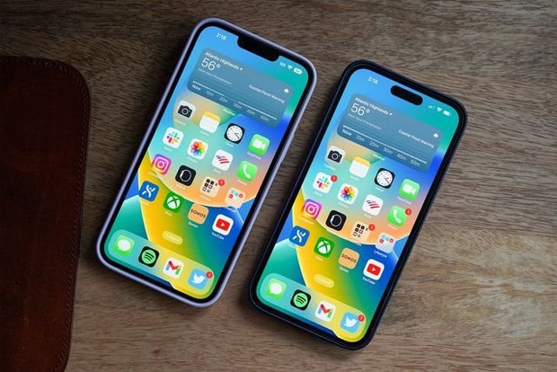 iPhone 11, 12, 13... vào đợt giảm kịch sàn, chiếc rẻ nhất chỉ từ 8 triệu đồng - Ảnh 1.