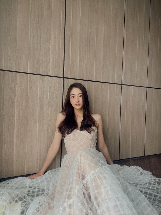 Bên trong penthouse 21 tỷ của Lương Thùy Linh: Sang chảnh từng centimet, nhìn riêng góc bếp đủ biết độ giàu của chủ nhân - Ảnh 12. Bên trong penthouse 21 tỷ của Lương Thùy Linh: Sang chảnh từng centimet, nhìn riêng góc bếp đủ biết độ giàu của chủ nhân - Ảnh 12.