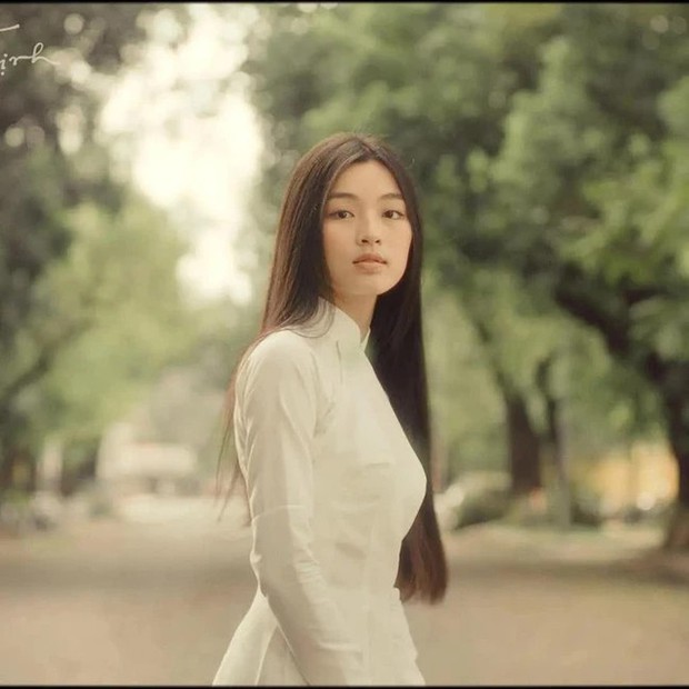 Cặp đôi “phim giả tình thật” của Em Và Trịnh lộ diện tình tứ - Ảnh 7. Cặp đôi “phim giả tình thật” của Em Và Trịnh lộ diện tình tứ - Ảnh 7.