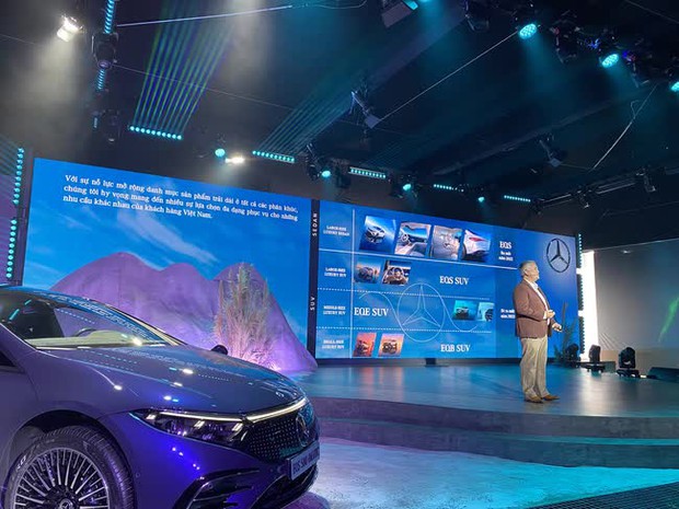 Mercedes Việt Nam mở bán 3 mẫu SUV điện trong năm nay: EQB giá dự kiến 2,3 tỷ, EQS SUV đi tối đa 660 km - Ảnh 1.