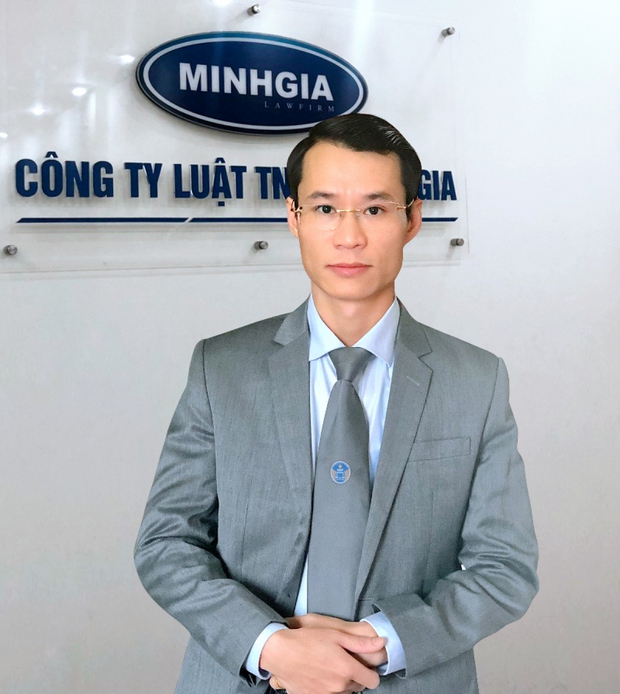 Đèn đỏ dưới bóng râm, tiền phạt 400 nghìn đồng đang chờ đón bạn!