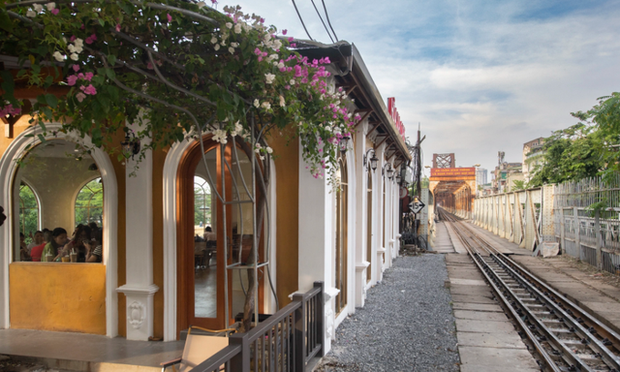 Phòng chờ đẹp mê hồn tại ga Long Biên