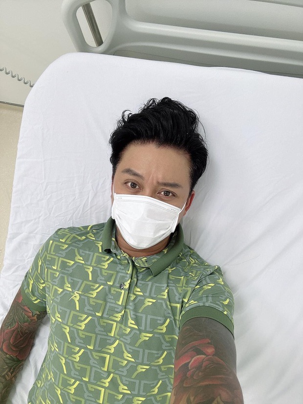 Ca sĩ Tuấn Hưng đột ngột phải nhập viện và phẫu thuậtấu thuật
