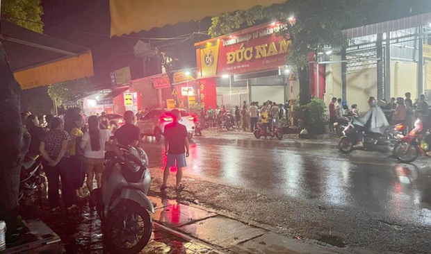 Cận cảnh vụ cướp tiệm vàng kinh hoàng với nổ súng bắn người tri hô