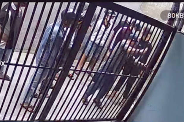 Khi nhóm người phá khóa tràn vào nhà dân Thành phố Hồ Chí Minh