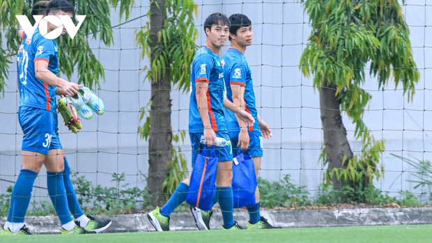 Lý do Tiến Linh vắng mặt trận đấu Hong Kong hé lộ trong buổi tập đầu của Văn Toàn