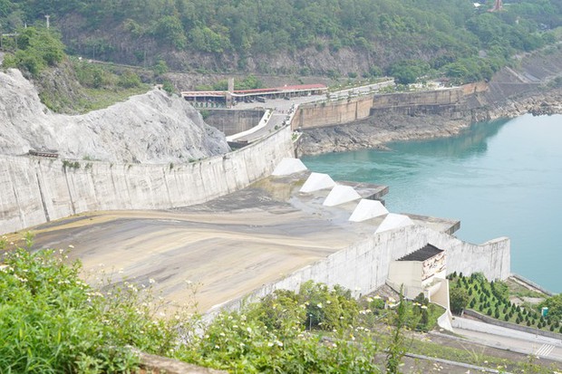 Tình hình chấn động ở thủy điện Hòa Bình