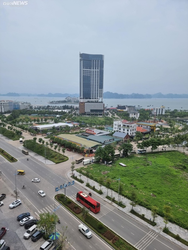 Quảng Ninh đón chờ du khách trở lại sau cơn bão số 5 và mất điện