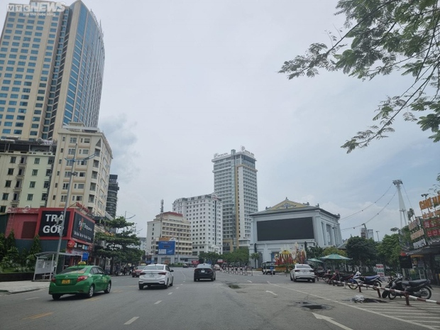 Quảng Ninh đón chờ du khách trở lại sau cơn bão số 5 và mất điện