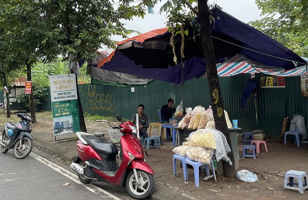Môi giới đất nền gầy đau vì Covid, chuyển sang kinh doanh đồ ăn vặt: Khó khăn đến chưa từng thấy