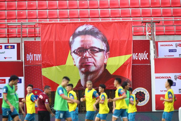 Quang Hải sẽ chiến đấu ở vị trí chủ chốt, Văn Tùng đang được tiềm năng khủng khiếp!