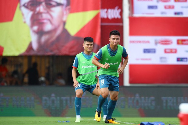 Quang Hải sẽ chiến đấu ở vị trí chủ chốt, Văn Tùng đang được tiềm năng khủng khiếp!