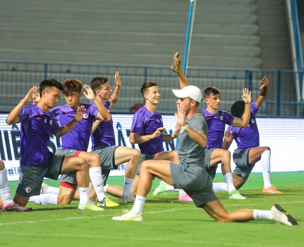 Đội hình Nhập tịch của ĐT Hồng Kông chuẩn bị đấu Việt Nam: Những gương mặt nổi bật!