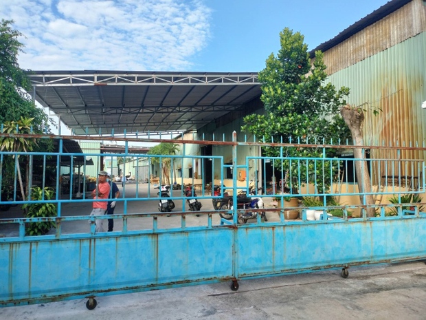 Tìm thấy người đàn ông chết treo cổ trong xưởng sản xuất lâm nghiệp