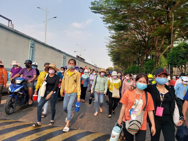 Lao động Việt và cuộc chiến với đợt cắt giảm nhân sự