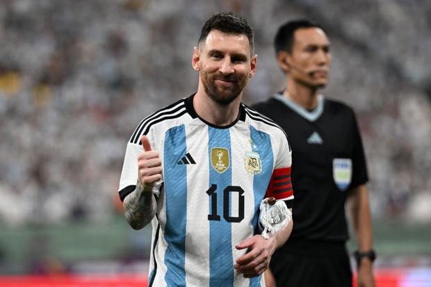 Sốc: Messi từ chối đến Indonesia thi đấu, quyết trở về Barcelona trước thềm mùa giải mới