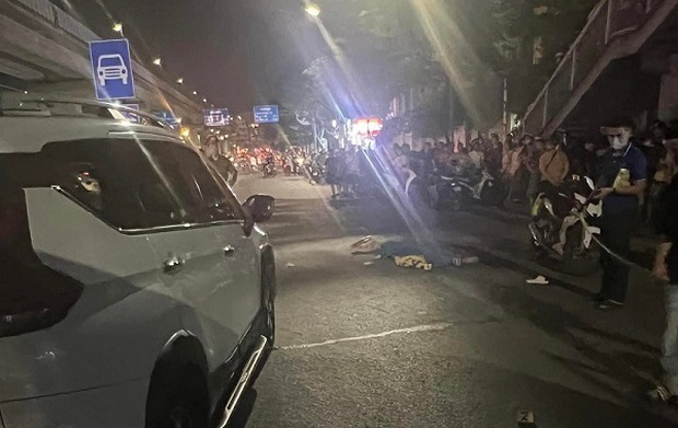 Tai nạn đêm kinh hoàng trên đường Nguyễn Trãi: Phụ nữ mất mạng khi va chạm xe ôtô