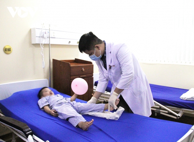 Cứu sống bé trai 3 tuổi: Chiếc quạt nuôi tôm đã trở thành ác mộng