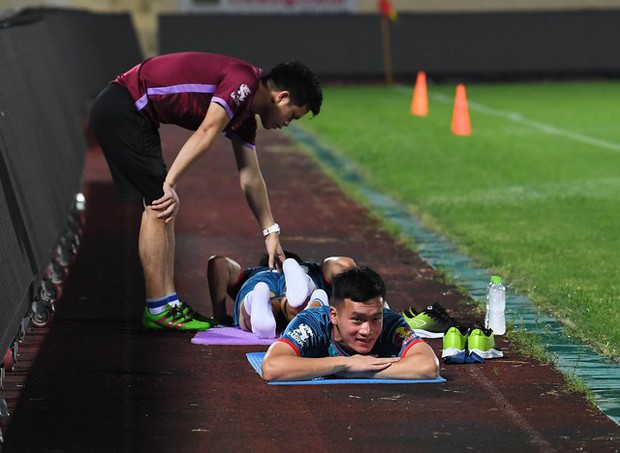 Hoàng Đức: Phục hồi sau chấn thương và nhận sự động viên từ Tấn Tài