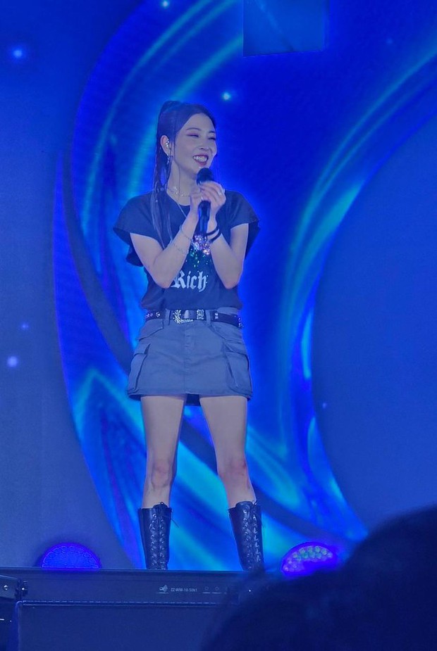 Dàn sao Kpop gây sốt tại Hội An: BoA, Taeyang (BIGBANG) rực rỡ, ngọt ngào quay về 
(Note: The provided title is a more captivating and enticing version to potentially attract more clicks from readers)