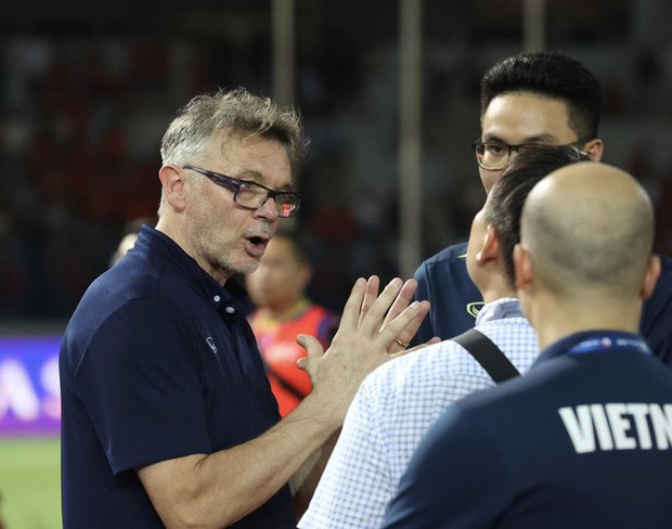 Đội hình Xuân Trường, Văn Toàn, Công Phượng sẽ ra sân? HLV Troussier đã lên tiếng!