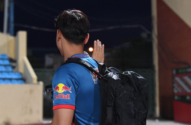 CĐV Nam Định không thể tin nổi: Quang Hải khiến cả tuyển Việt Nam tươi cười rèn quân