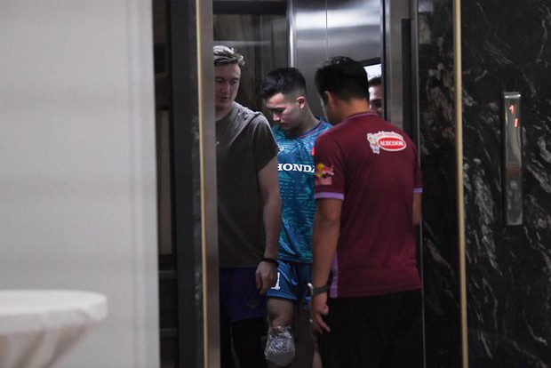 Siêu sao Syria tặng lợi thế cho Văn Lâm, Hoàng Đức