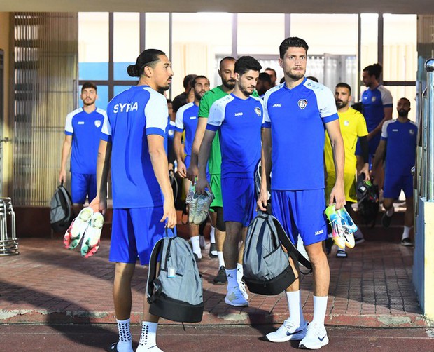 Cầu thủ Syria khiến fan bấn loạn trước trận gặp ĐT Việt Nam