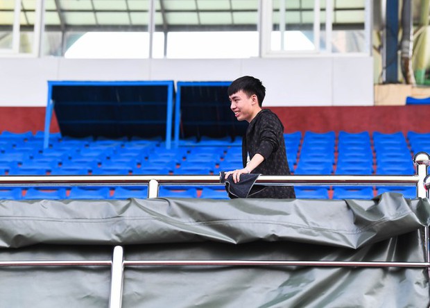 Đội tuyển Việt Nam gồng gánh sẵn sàng cho trận đấu với Đội tuyển Syria tại sân Thiên Trường