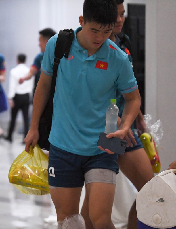 Siêu sao Syria tặng lợi thế cho Văn Lâm, Hoàng Đức