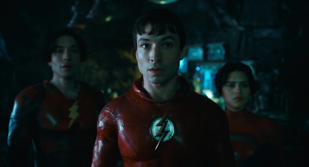 The Flash mở màn thất vọng - Bước thụt lùi của phim siêu anh hùng - Ảnh 1.