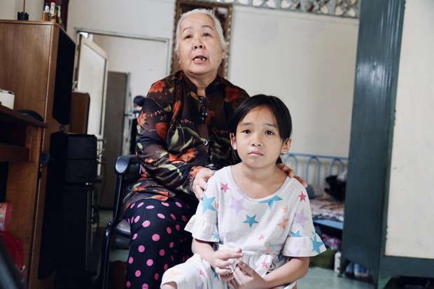 Bánh xèo: Mặt mẹ sau 5 năm xa cách