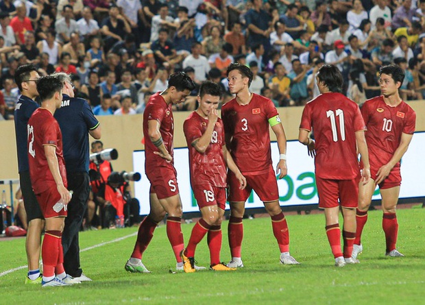 HLV Troussier tâm sự về thành tích hơn cùng ĐT Việt Nam