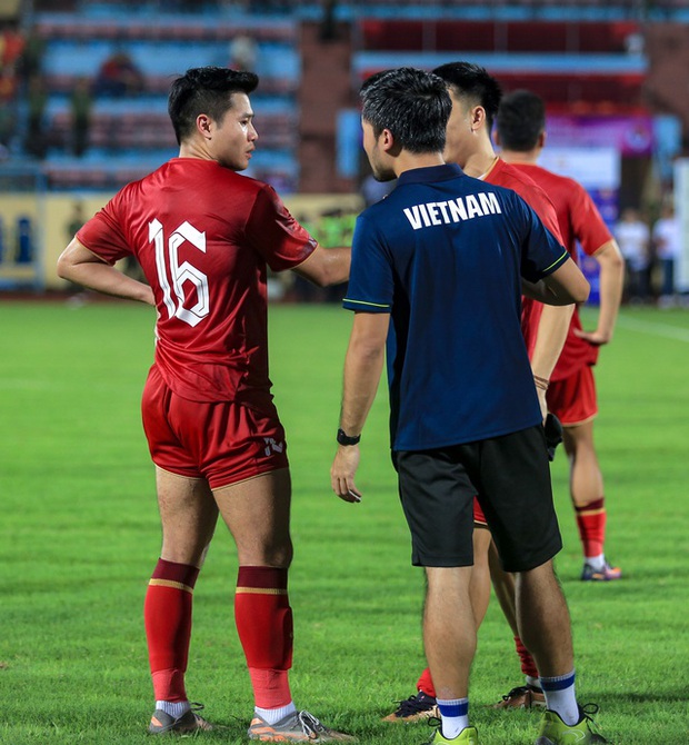 Hành trình khắc tinh trật tự của tiền vệ U23 trong trận đầu ĐT Việt Nam