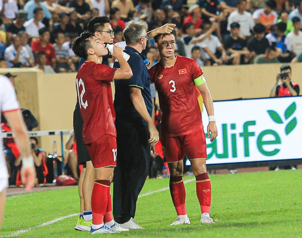 HLV Troussier tâm sự về thành tích hơn cùng ĐT Việt Nam