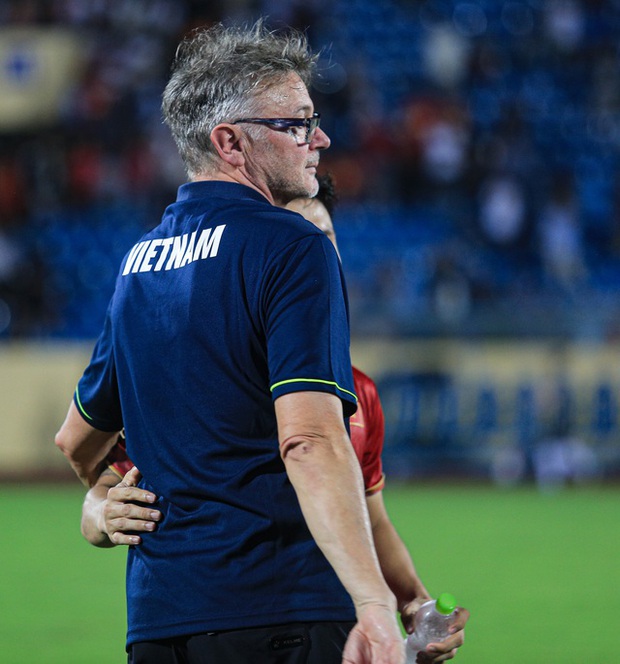 HLV Troussier tâm sự về thành tích hơn cùng ĐT Việt Nam