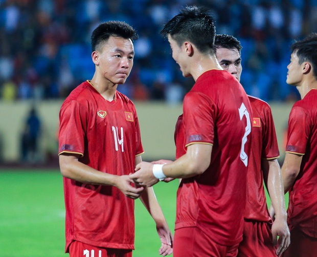 Hành trình khắc tinh trật tự của tiền vệ U23 trong trận đầu ĐT Việt Nam