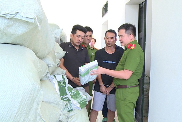 Lột tả âm mưu đen tối: Bí mật về những thương vụ trà sữa hàng tấn giả