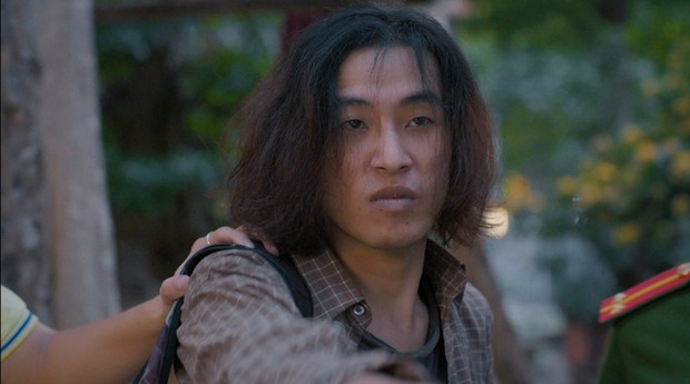 Cảnh phim Việt khiến khán giả phấn khích vì 2 phản diện bị bóc mẽ, hơn 2 triệu người đợi nhân vật này hết vai - Ảnh 1.