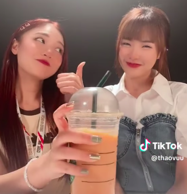Nữ MC Thái Lan 'hot girl' gây sốt với quan hệ thân thiết Phương Thảo tại APL 2023