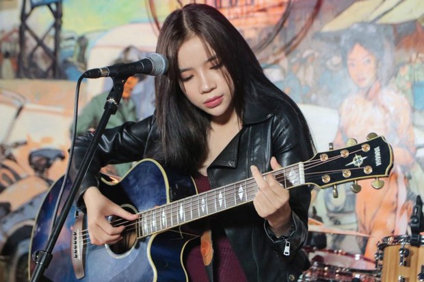 Tâm trạng khó khăn của ca sĩ LyLy sau 1 năm đầy biến động