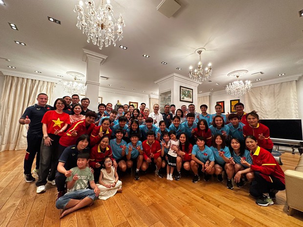 Những món ngon đặc sản Việt tại Frankfurt đắm say Đội tuyển nữ Việt Nam