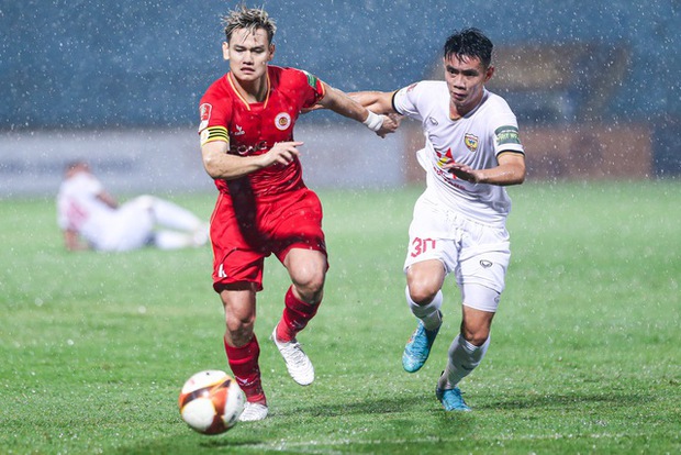 Ngày ra mắt của Quang Hải: Ngôi sao Ngoại binh lấp lánh, CLB Công an Hà Nội đoạt chiến thắng mãn nhãn