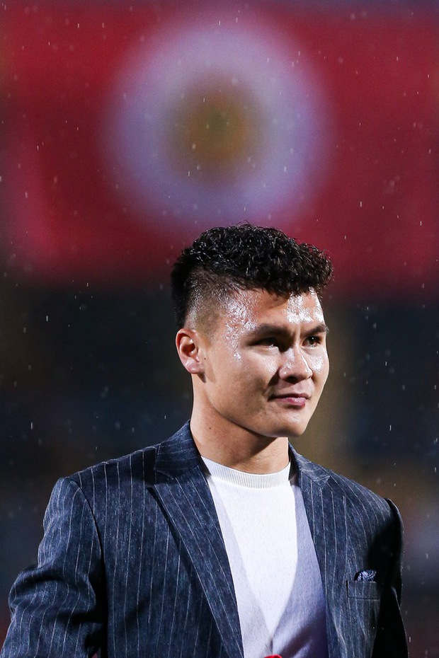 Ngày ra mắt của Quang Hải: Ngôi sao Ngoại binh lấp lánh, CLB Công an Hà Nội đoạt chiến thắng mãn nhãn